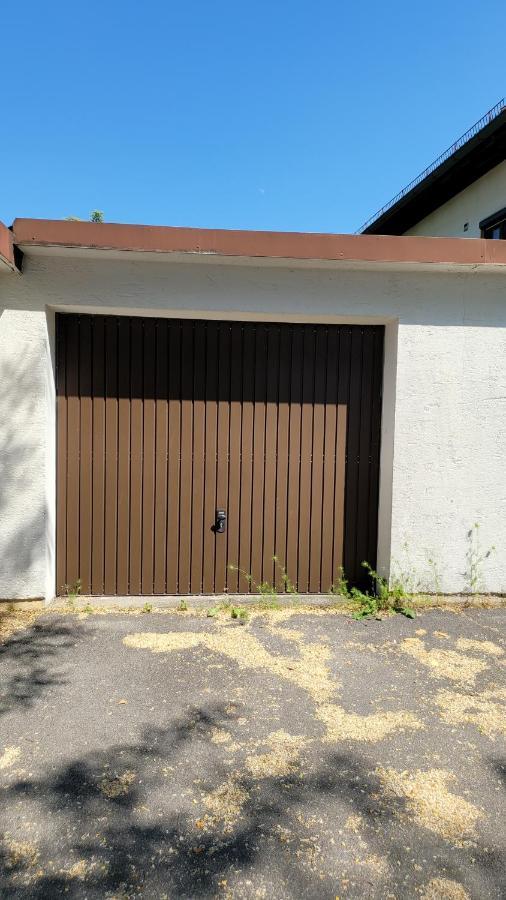 EG Links-Wunderschöne 70m große 2-Zimmer City Wohnung nähe Salzburg Freilassing Exterior foto